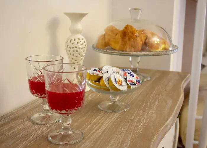 לינה וארוחת בוקר Xenia