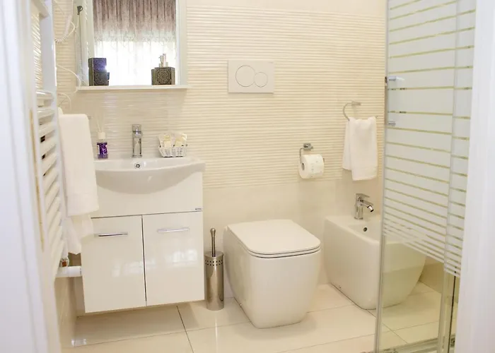 Xenia לינה וארוחת בוקר 3*