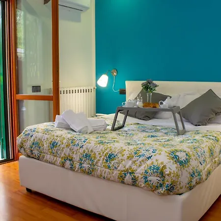 Xenia Couette-café Pompéi