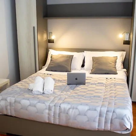 Xenia Couette-café Pompéi